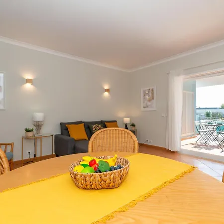 Antigo Golden 1bdr W Beach & Pool Access Included דירה *